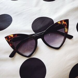 Vintage Style Cat Eye Sunglasses
